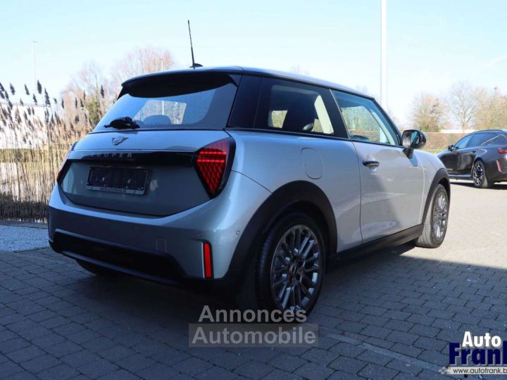 Mini Cooper 3D CLASSIC AUT NAVI CAM VERW ZETLS - 7