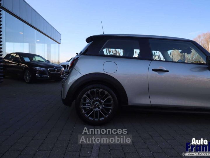 Mini Cooper 3D CLASSIC AUT NAVI CAM VERW ZETLS - 39