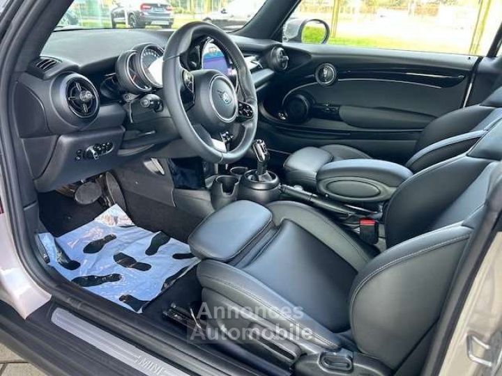 Mini Cooper Cabrio 1.5Aut - GPS - LED - Leder Sportseats - Black Pack - 6