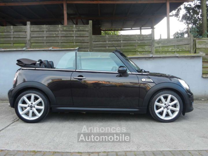 Mini Cooper Cabrio 1.6i Highgate Pack Sport cuir navig clim pdc ect - 10