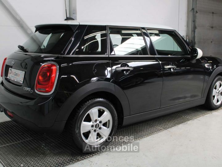 Mini Cooper D 1.5 ~ Airco PDC Top Deal - 4