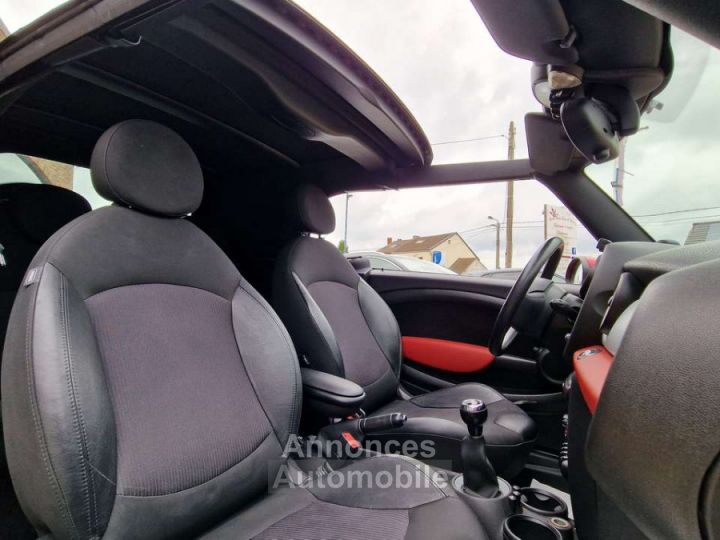 Mini Cooper D Cabrio 1.6 Sport Bi-Xenon Cuir Clim Auto Ja 16' - 22