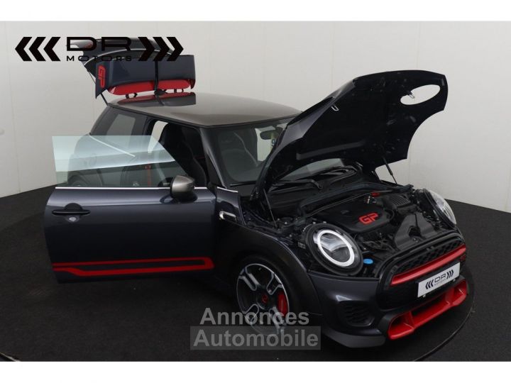 Mini Cooper GP - 1 Owner Only 8.567km! Belgian car NAVI No 1532 of 3000 - 11