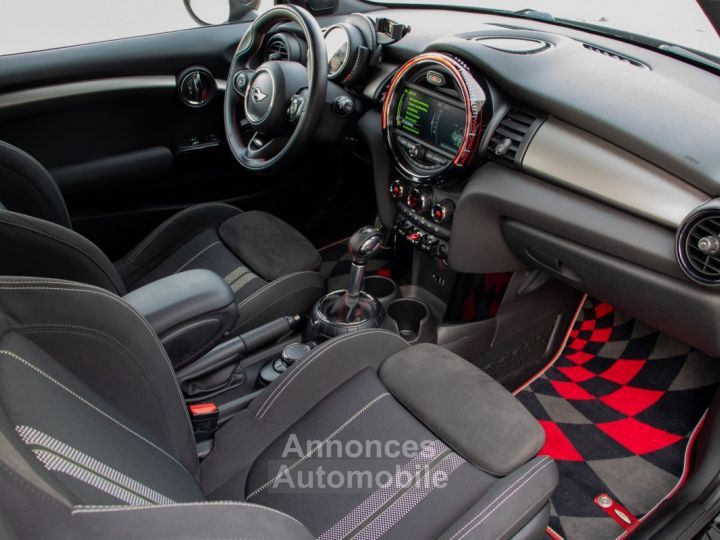 Mini Cooper John Works 2.0AS JCW 231PK - HARMAN KARDON - SPORTUITLAAT - KEYLESS GO - CARBON - CAMERA - 13