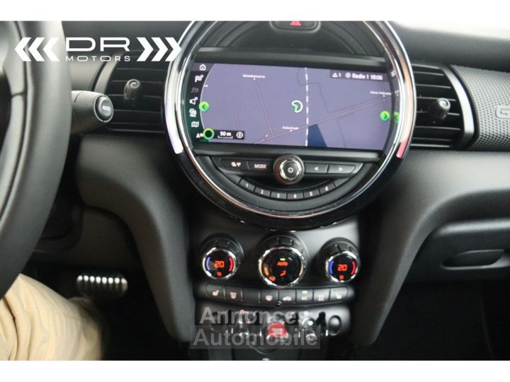 Mini One GP - CARPLAY NAVI No 1532 of 3000 - 17