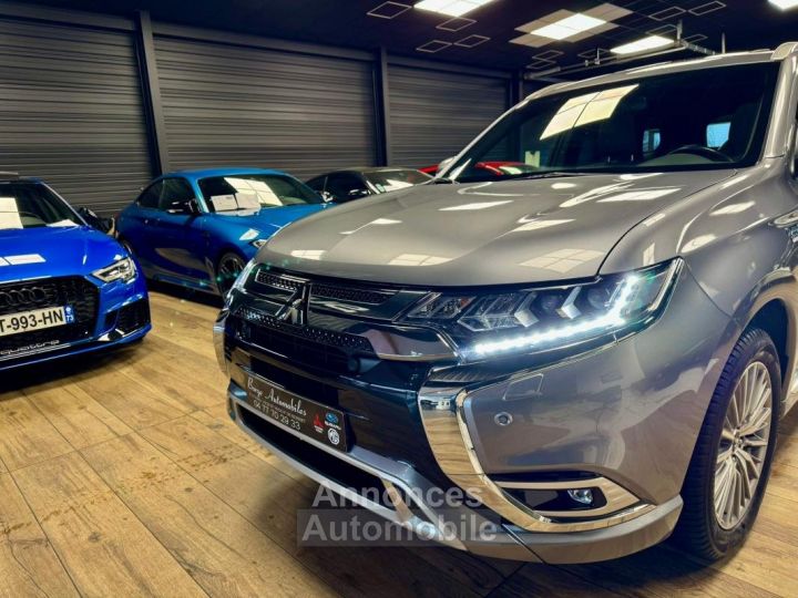 Mitsubishi Outlander PHEV III (2) TWIN MOTOR 4WD INSTYLE MY20 - 9