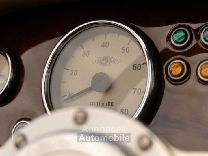 Morgan Roadster 3.0i V6 FULL Servicebook Bentley Green - 17