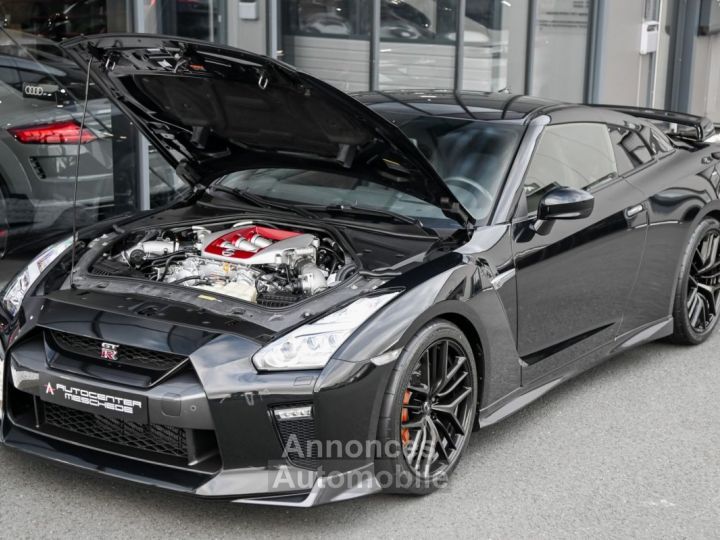 Nissan GT-R Prestige Edition - 19