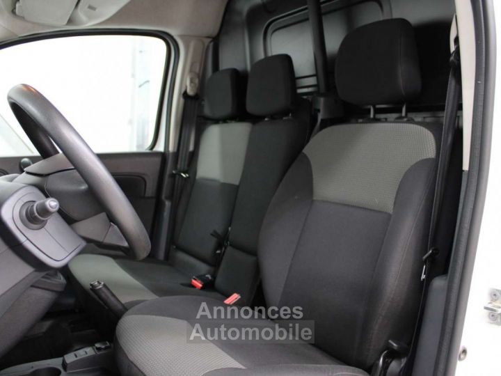 Nissan NV250 - 15