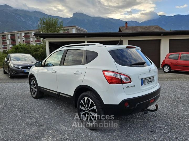 Nissan Qashqai 1.6 dCi 130 FAP Connect Edition 4x4 Stop&Start - 2