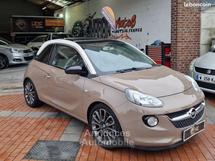 Opel Adam 1.2 essence 70ch toit panoramique - 1