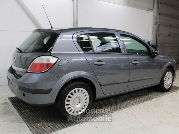 Opel Astra 1.4i XEP 16v Elegance - 4