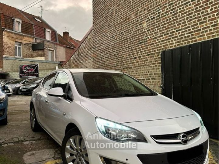 Opel Astra 1,7CDTI 110Ch - 1
