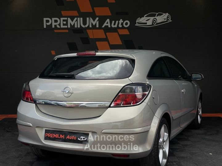 Opel Astra 1.9 CDTI 120 cv Cosmo CT OK 2026 - 4