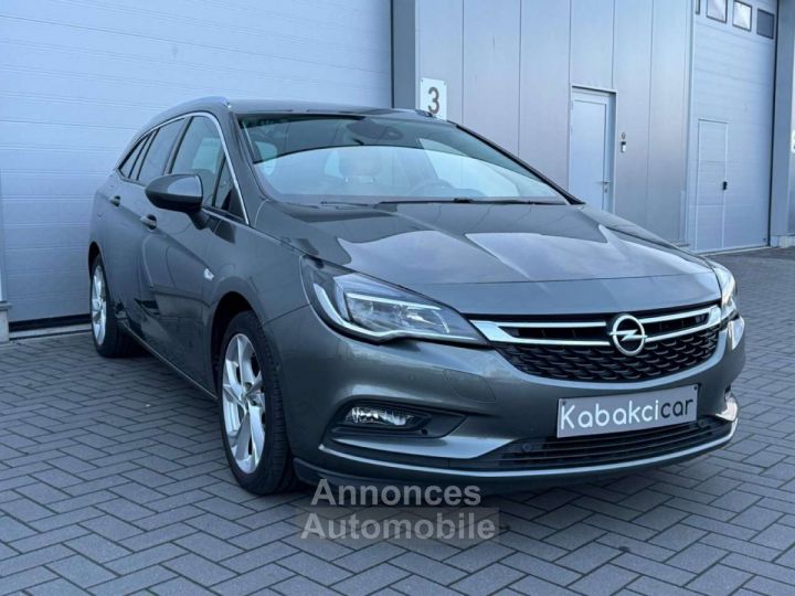 Opel Astra Sports Tourer 1.6 CDTi --NAVI--CUIR--GARANTIE 12M - 1