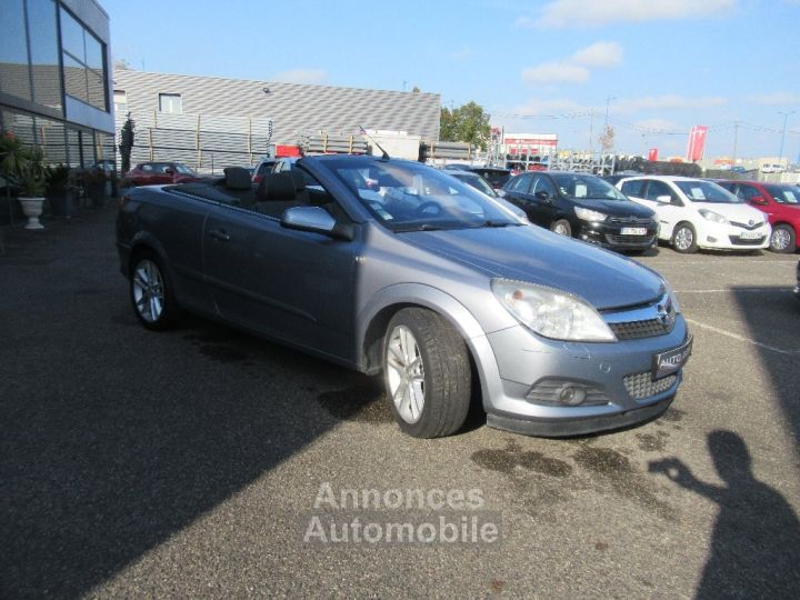 Opel Astra TWINTOP 1.9 CDTI - 150 Cosmo - 3