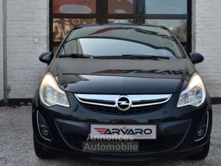 Opel Corsa 1.2i 150 Jahre Editie - 12