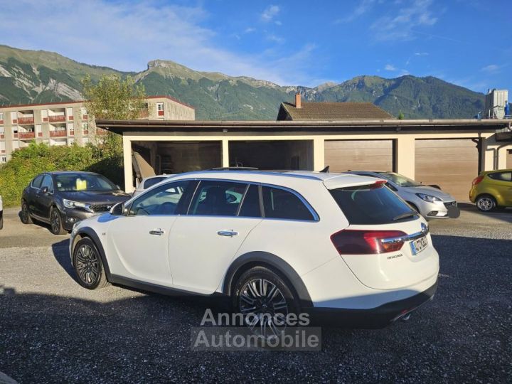 Opel Insignia Ctry Tourer 2.0 BiTurbo CDTI 195ch 4x4 Auto - 2