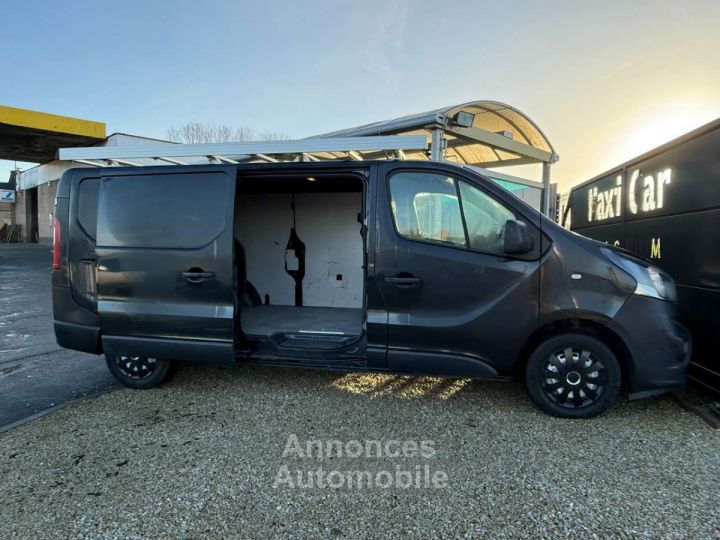 Opel Vivaro L2H1 3 sièges Galerie de toit - - 5