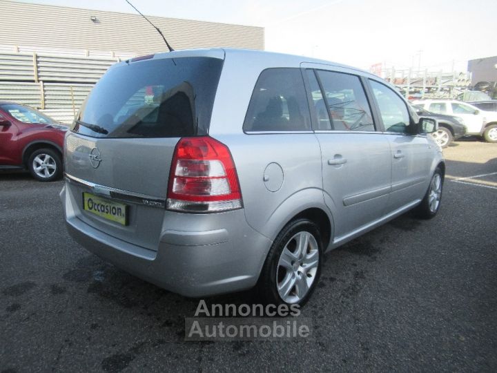 Opel Zafira 1.9 CDTI - 100 ch FAP Enjoy - 4