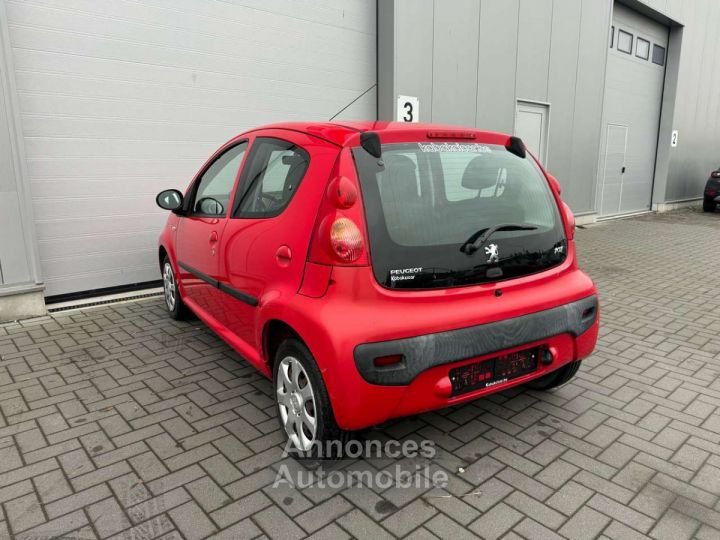 Peugeot 107 1.0i Urban FAIBLE KILOMÉTRAGE GARANTIE 12 M - 4