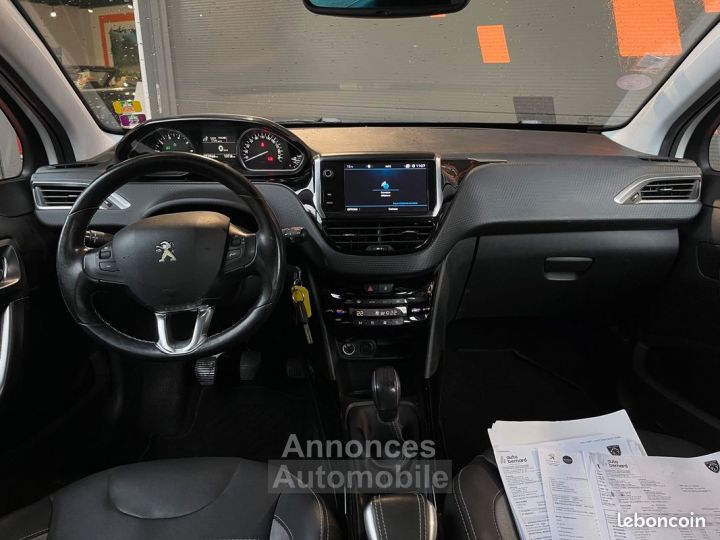 Peugeot 2008 1.2 i 110 Cv Allure Caméra Distribution Neuve Entretien Complet Crit Air 1 Ct Ok 2026 - 5