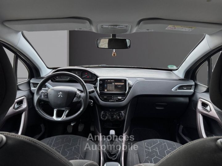 Peugeot 2008 1.2 PureTech 82ch BVM5 Allure - 8