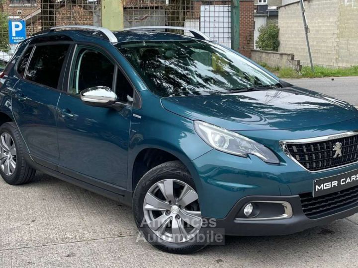 Peugeot 2008 1.2i STYLE - 3