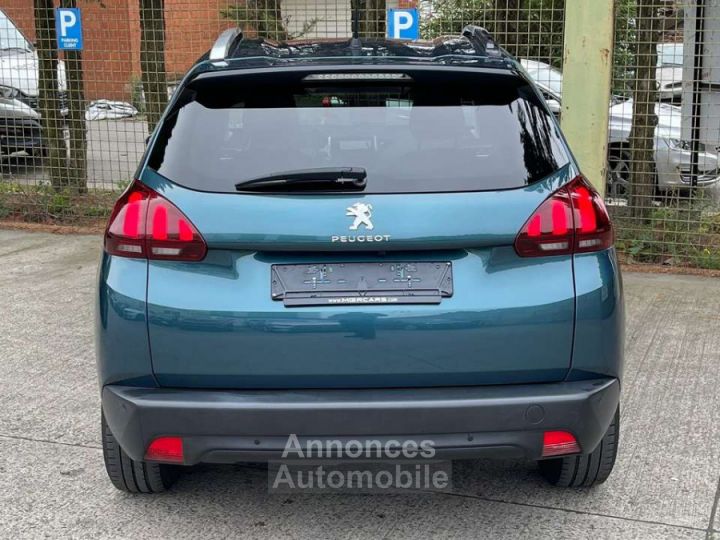 Peugeot 2008 1.2i STYLE - 5