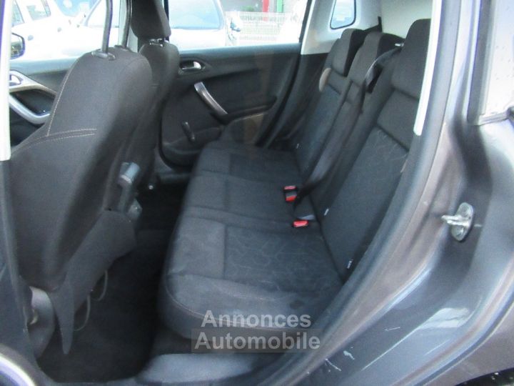 Peugeot 2008 1.6 BlueHDi 100ch SetS BVM5 Allure - 9