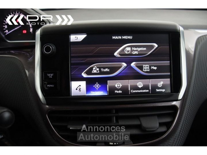 Peugeot 2008 NAVI - BLUETOOTH TOPSTAAT - 19