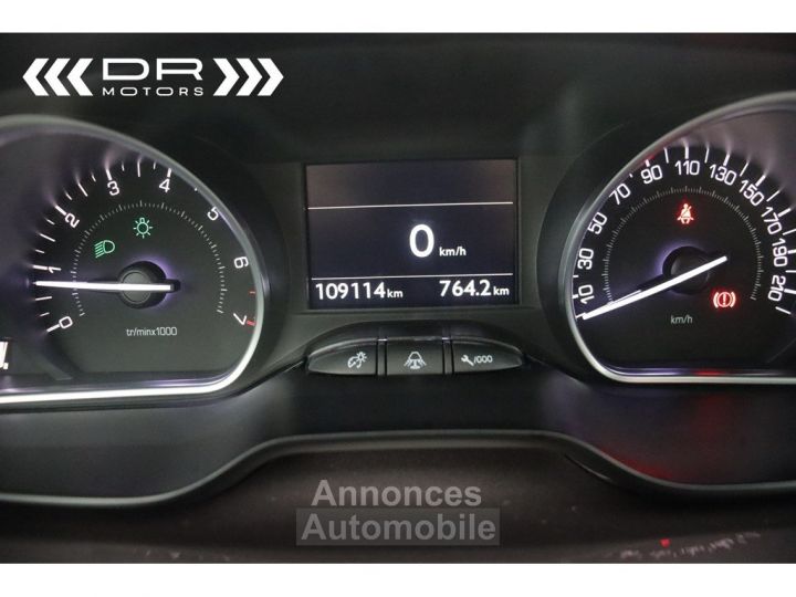 Peugeot 2008 NAVI - BLUETOOTH TOPSTAAT - 24