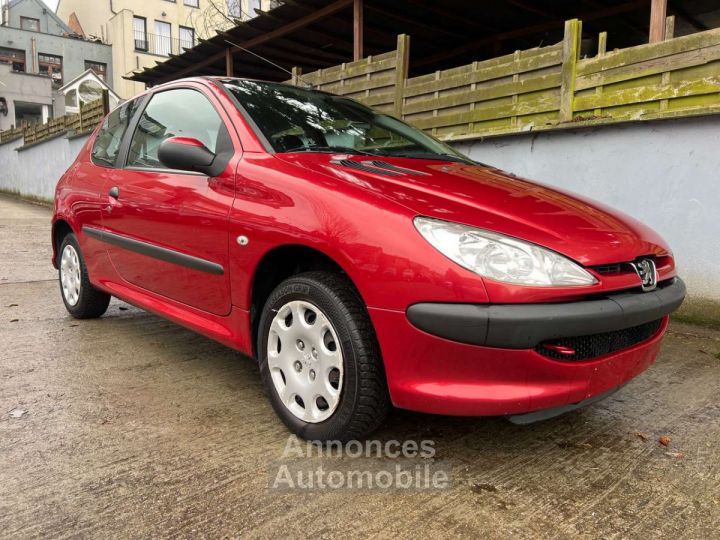 Peugeot 206 1.4i Trendy - 1