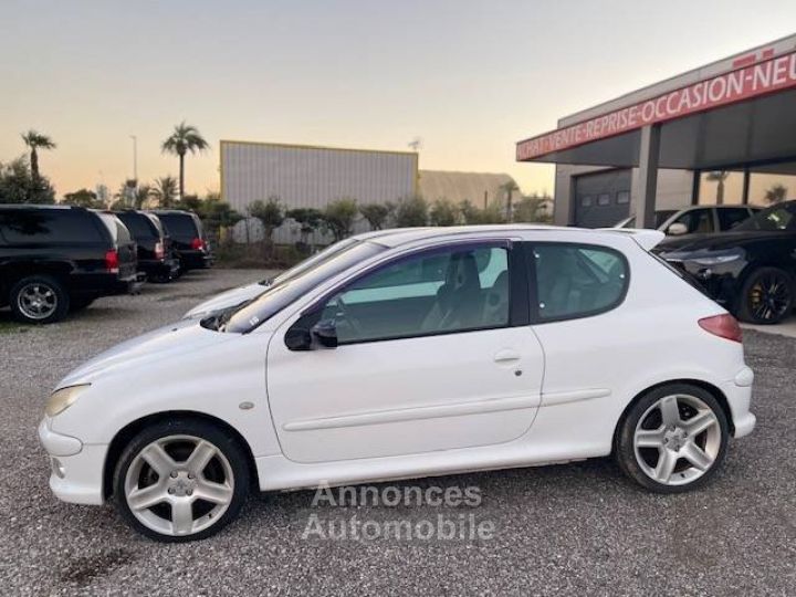 Peugeot 206 RC 2.0L - 2