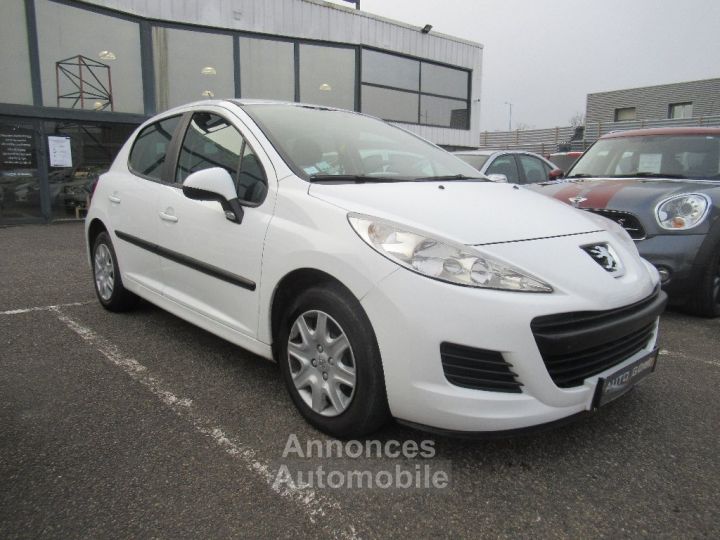 Peugeot 207 1.4 HDi 70ch Climatisation - 3