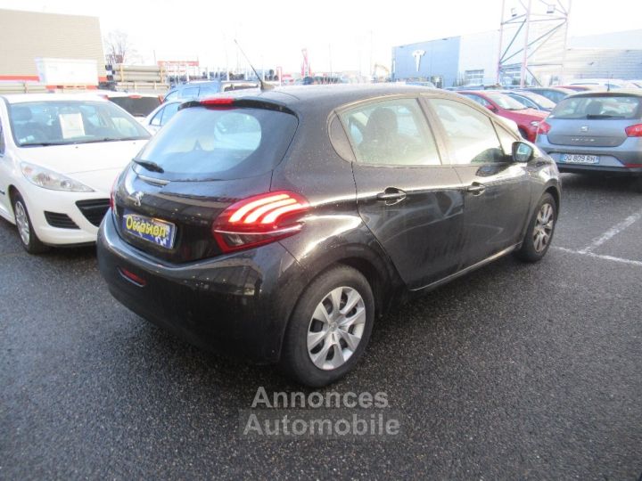 Peugeot 208 1.2  82ch SetS BVM5 LIKE - 4