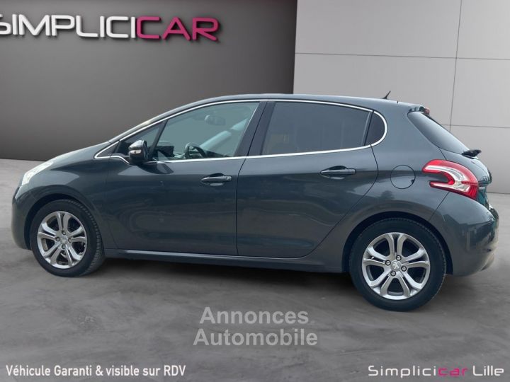 Peugeot 208 1.2 / 82ch BVM5 Allure - 4