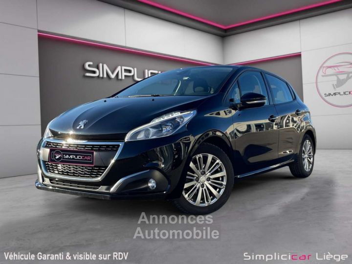 Peugeot 208 1.2 PureTech Signature S - 2