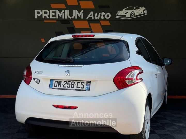 Peugeot 208 1.2i 70 Cv Like Climatisation Régulateur de vitesse Entretien Ok Crit'Air 1 Ct 2026 - 3