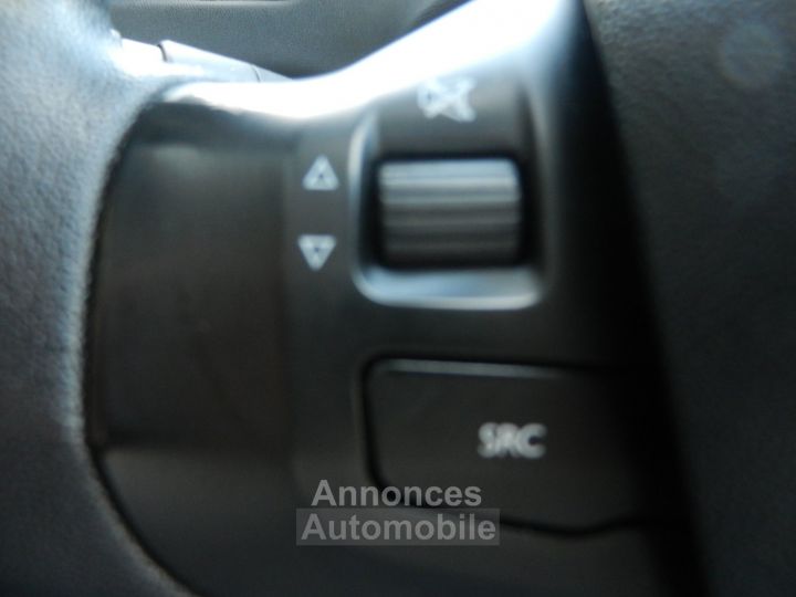 Peugeot 208 1.2i 82cv Style (Navigation Pdc Bluetooth Clim) - 18
