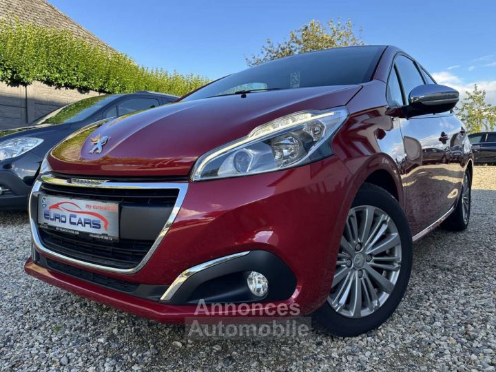 Peugeot 208 1.2i Allure CARPLAY-LED-NAVI-PDC-CRUISE-ANDROID - 1