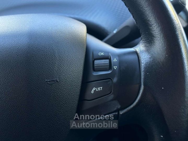 Peugeot 208 1.2i Allure CARPLAY-LED-NAVI-PDC-CRUISE-ANDROID - 16