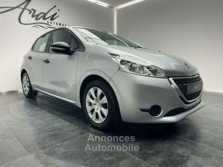 Peugeot 208 1.2i GARANTIE 12 MOIS 1er PROPRIETAIRE - 3