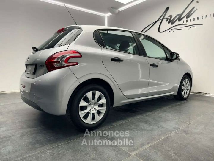 Peugeot 208 1.2i GARANTIE 12 MOIS 1er PROPRIETAIRE - 13