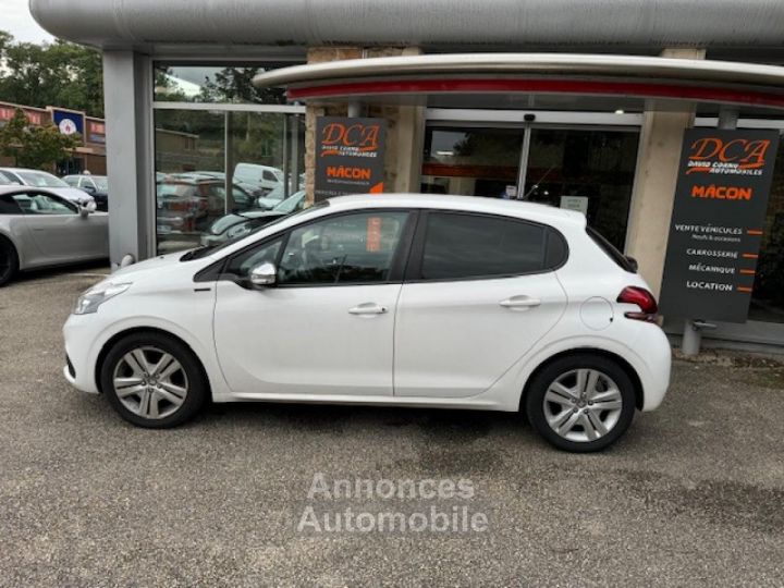 Peugeot 208 1.2i PureTech 12V S&S - 82  BERLINE Signature PHASE 2 - 6