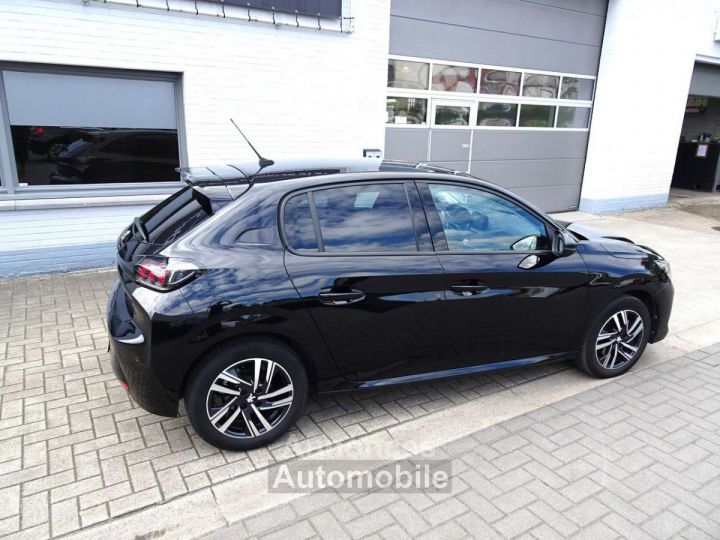 Peugeot 208 1.2i PureTech Allure CARPLAY,NAVI,FULL LED,CRUISE - 5