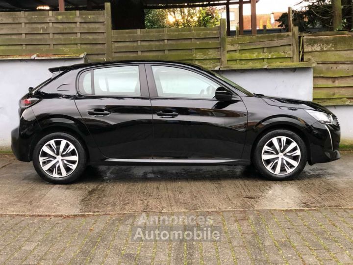 Peugeot 208 1.2i PureTech Style( clim pdc Appel CarPlay ect) - 7