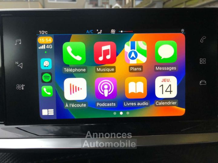 Peugeot 208 1.2i PureTech Style( clim pdc Appel CarPlay ect) - 15