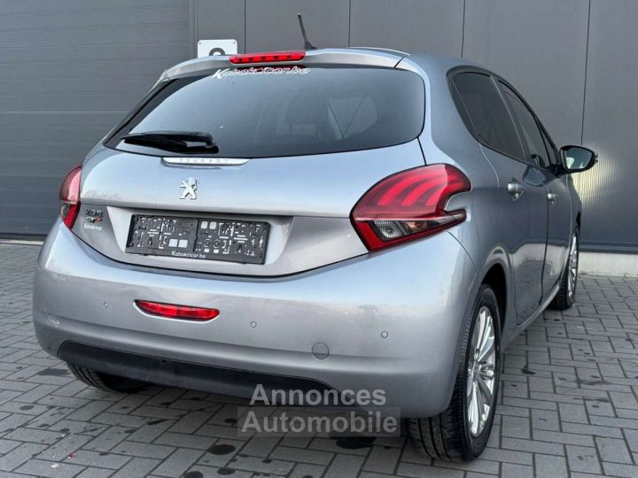 Peugeot 208 1.2i Signature -- LED NAVI GARANTIE 12 MOIS - 6