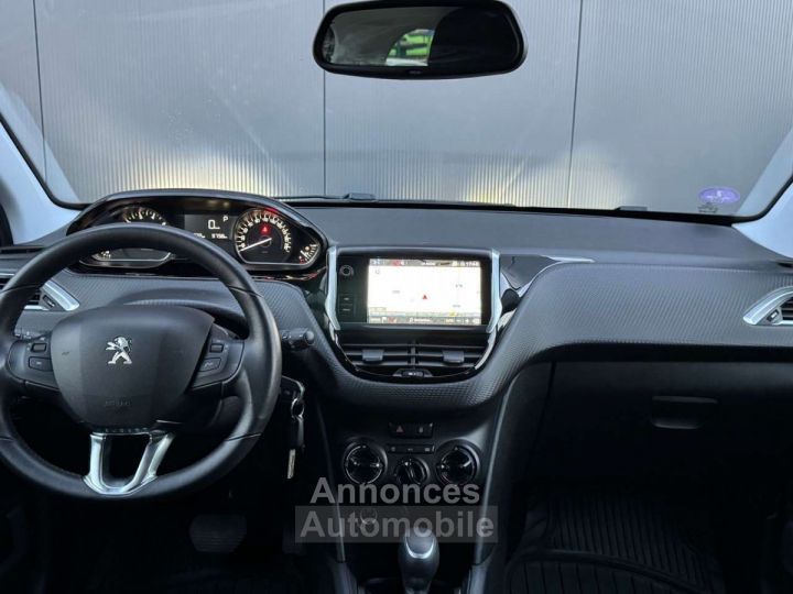 Peugeot 208 1.2i Signature -- LED NAVI GARANTIE 12 MOIS - 9